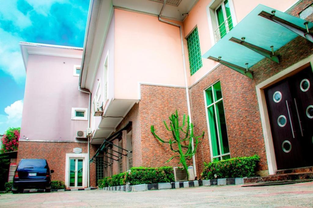 ヴィラ アンジェリア ホテル Ikoyi エクステリア 写真